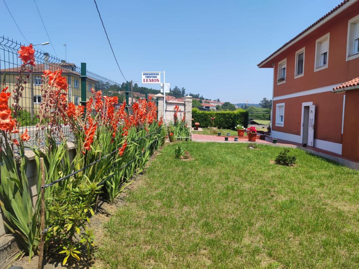 Viviendas de uso turístico Lemos O Pedrouzo Exterior foto